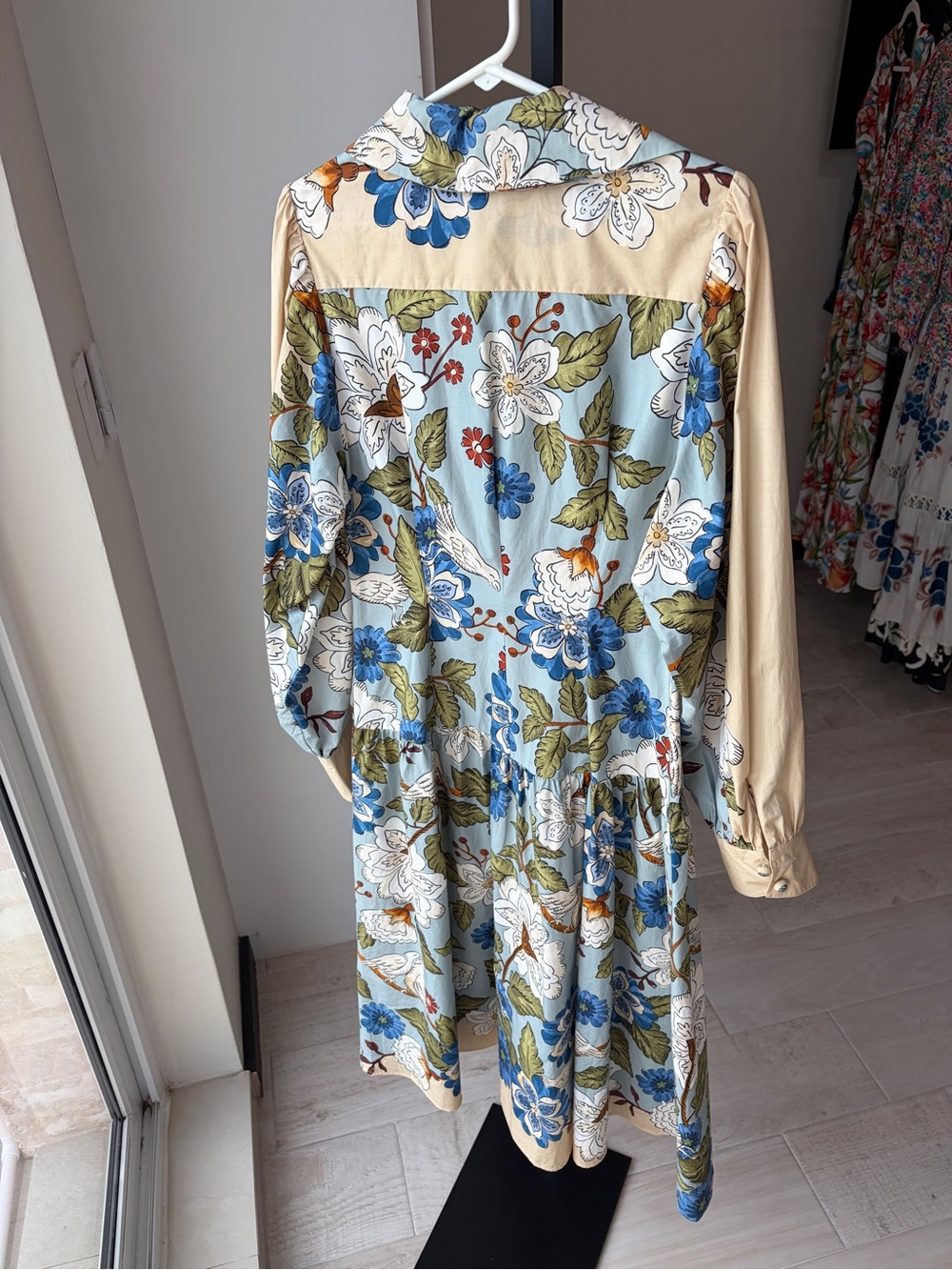 Farm Rio: GARDEN SCARF BLUE LONG SLEEVE MIDI DRESS - Picture 6 of 10